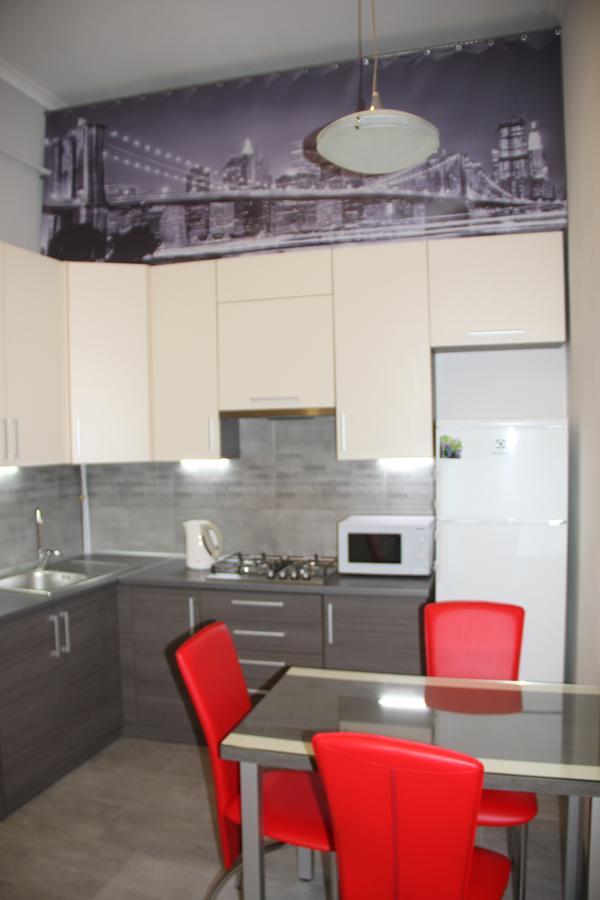 Apartment On Khorvatska Street 利沃夫 外观 照片