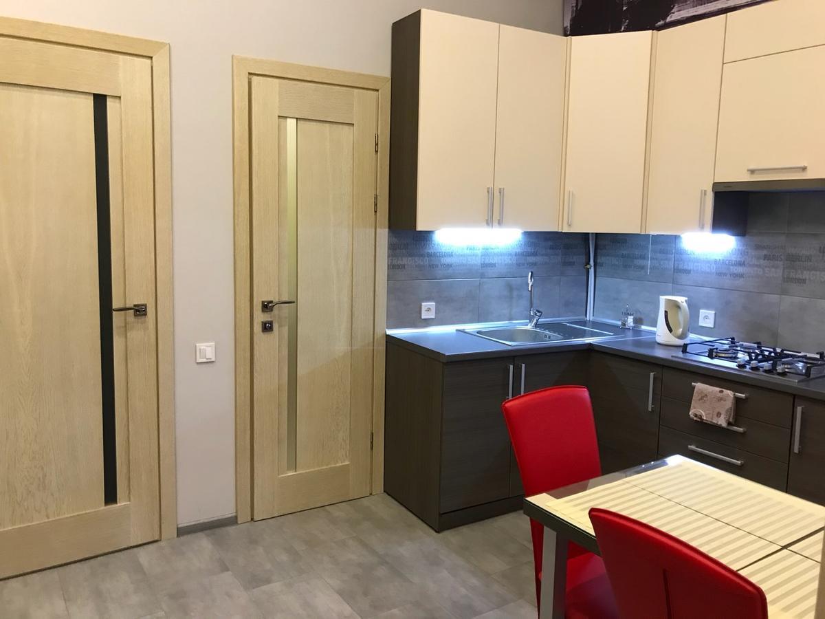 Apartment On Khorvatska Street 利沃夫 外观 照片