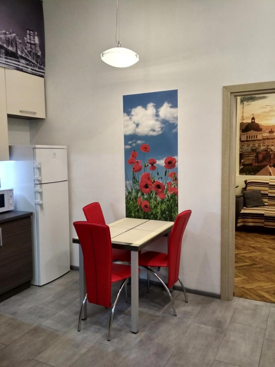 Apartment On Khorvatska Street 利沃夫 外观 照片